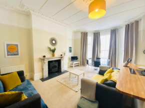 Elegant Spacious Apartment in Heart of St Leonards